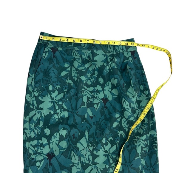 RipSkirt Hawaii Wrap Skirt Length 3 Midi CAMO FLORAL GREEN Size Small Vacation - Picture 7 of 9